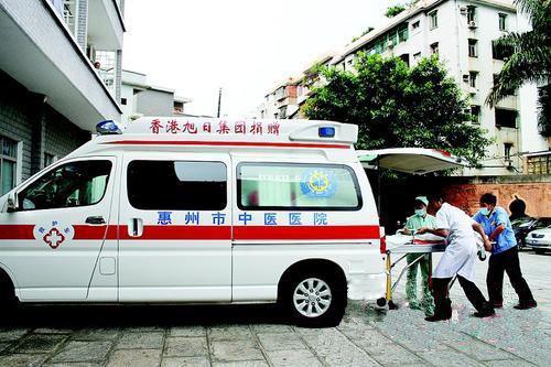 救护车送错医院致人亡 家属获赔101万,救护车送错医院致患者死亡，家属获赔巨额赔偿金