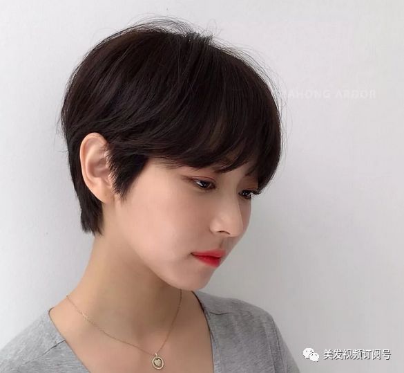 女生最新超短发,什么是女生最新超短发？