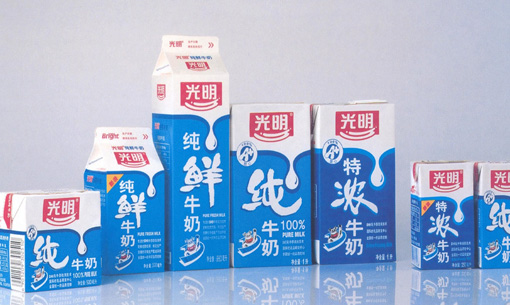酸奶中疑现鲜血 光明乳业回应,酸奶中疑现鲜血，光明乳业回应