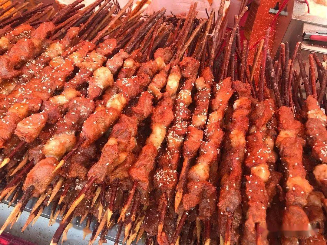 最新潮流串串美食探寻之旅，品味美食与潮流的完美结合