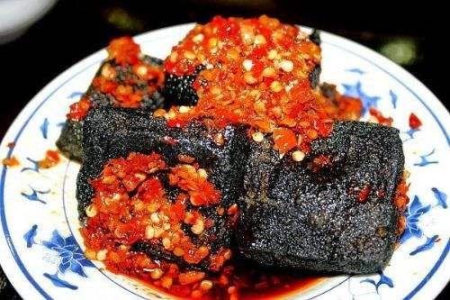 官方回应，店员公厕洗臭豆腐背后的故事与启示，探寻内心宁静之旅