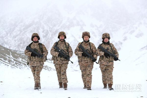 古稀女兵七十四年的重逢，岁月见证友情的力量