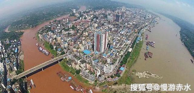 小县城流量奇迹，温馨日常的世界关注故事
