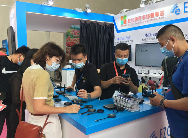爱飞翔公司最新动态解析，产品特性、用户体验与目标用户洞察报告发布