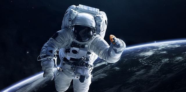 星际使者归来，揭秘美国航天员的高科技护航装备，预祝两位英雄安全归来