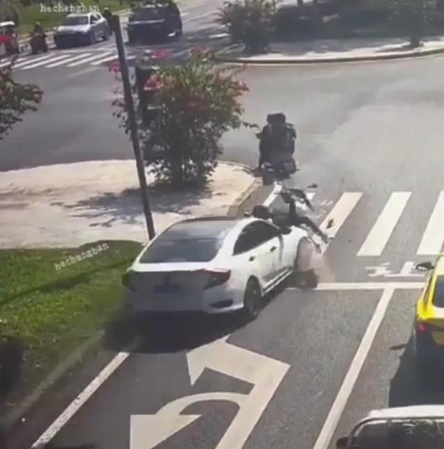 摩托司机生死瞬间，悲剧警示下的红灯前致命事故与反思