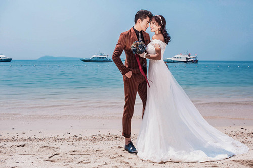 最新结婚照评测与介绍，11月3日潮流风尚之选