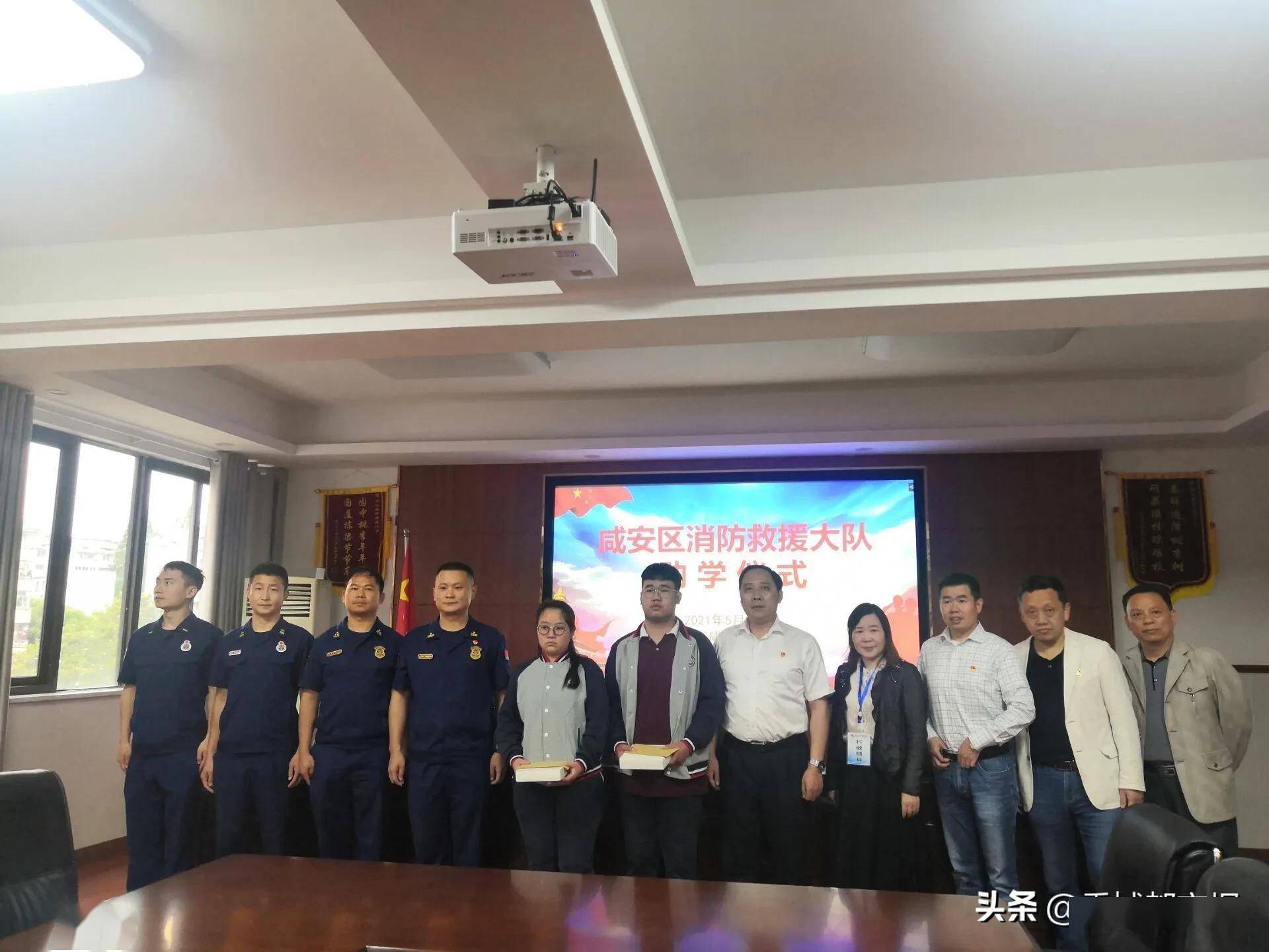 梦玥的秋日暖阳，最新照片与温馨日常纪实