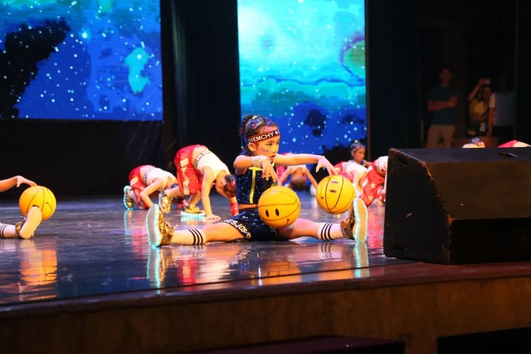 舞动星幼儿园，最新幼儿园老师舞蹈全面评测介绍（11月6日版）