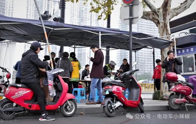 应对往年11月10日电瓶车新政详解，最新政策解读与应对策略指南