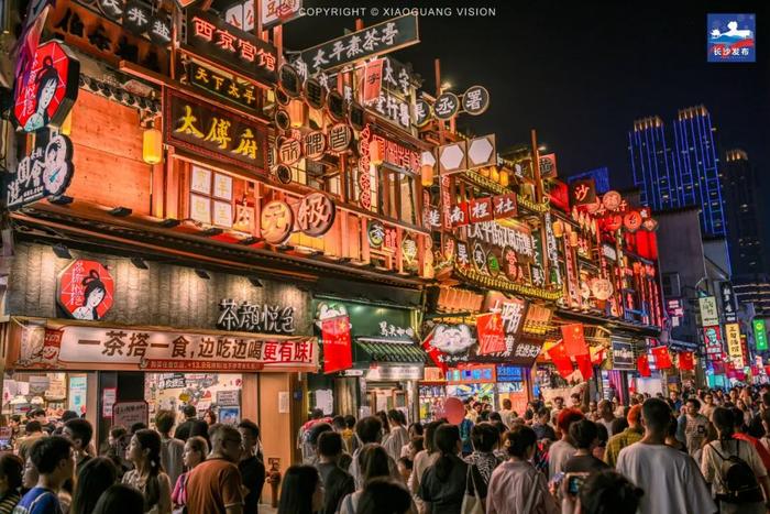 深度探讨，南京酒吧风潮何去何从？——聚焦南京最新酒吧现象分析