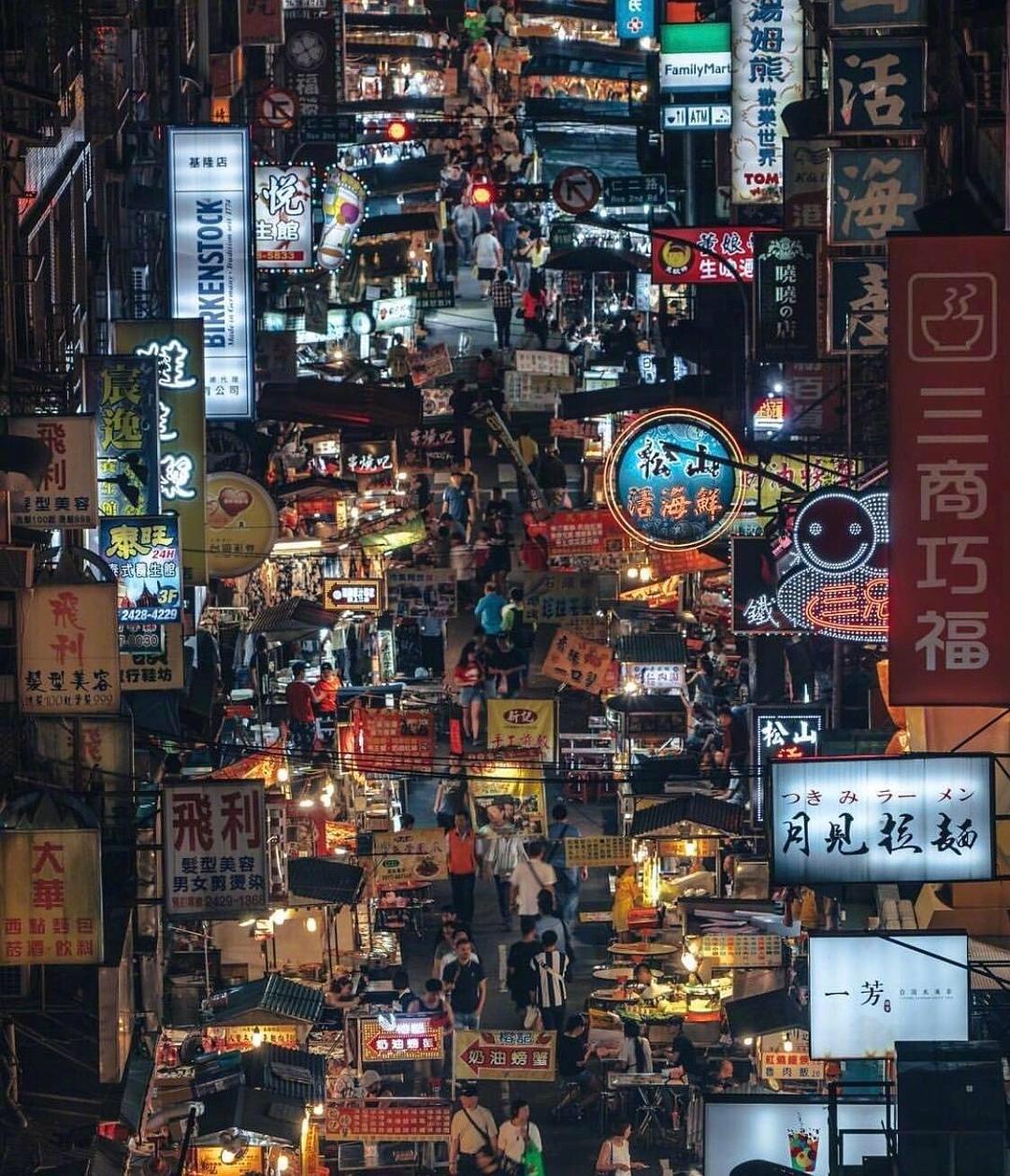 探秘吕春风，小巷深处的独特风味小店（最新消息2024年11月14日）