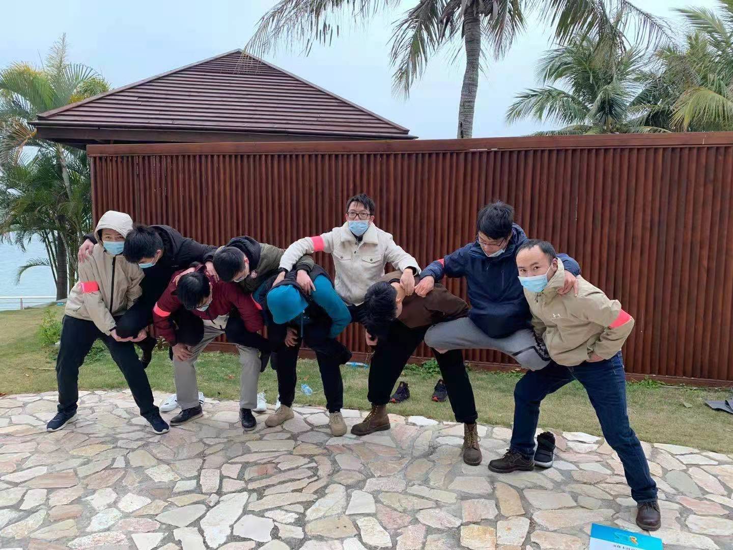 青州人事任免新纪元，科技革新引领青州智能系统亮相十一月新篇章