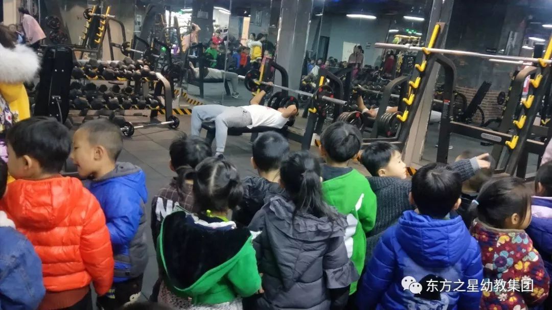 11月美娜酱最新，美娜酱十一月风华录，最新动态与魅力瞬间