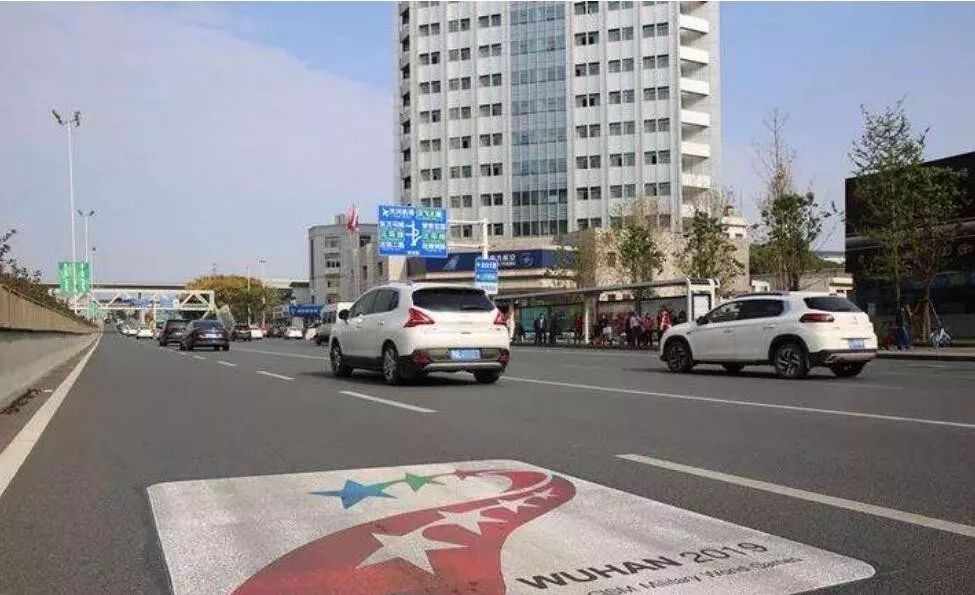 历史上的11月22日武汉车辆限牌动态，城市变迁与成长同步记录
