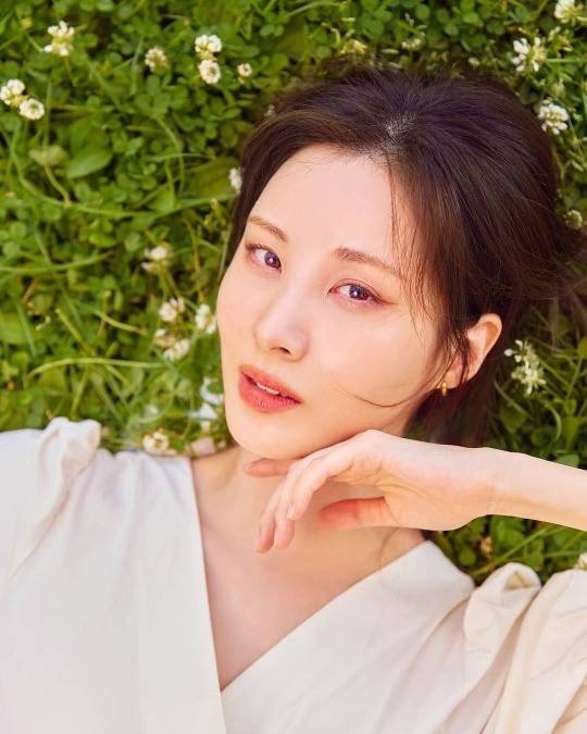 揭秘音乐才女徐贤的十一月新动态与成就速递