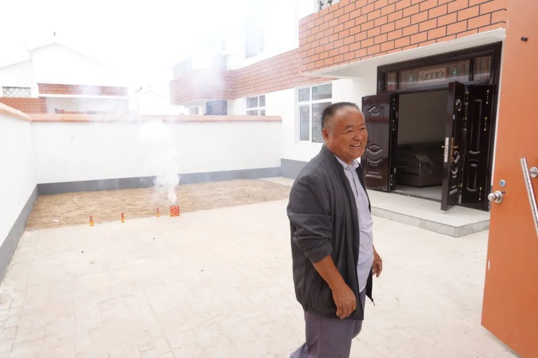 开封黄河滩区搬迁最新动态，变化带来自信与成就感，成长中笑对人生