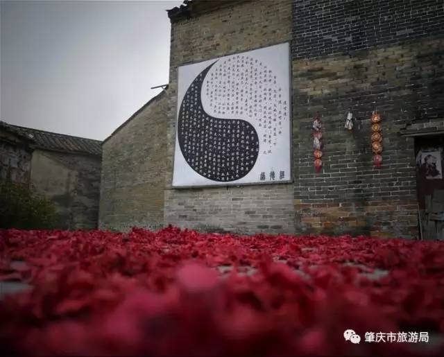 探秘十一月巷弄秘境，小巷深处的特色小店新预案揭秘