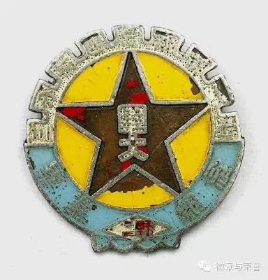 未来战士徽章，智能荣耀——12月2日最新部队臂章的革命性科技新品
