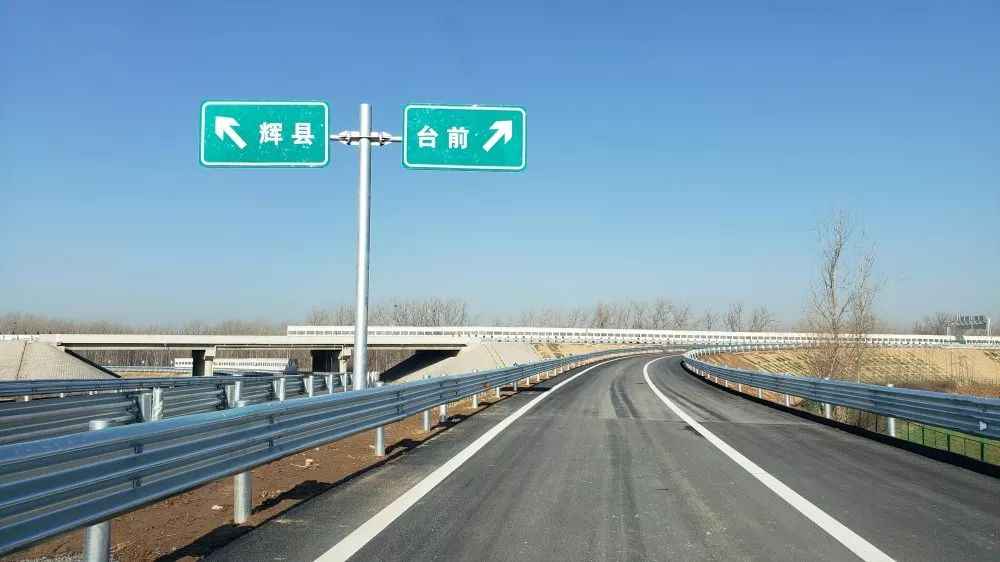 青岛高速路口的温馨故事，特别12月10日的实时回顾与记录