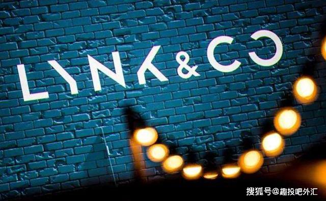 如何利用往年12月18日微博实时新闻数据助力逆风翱翔？
