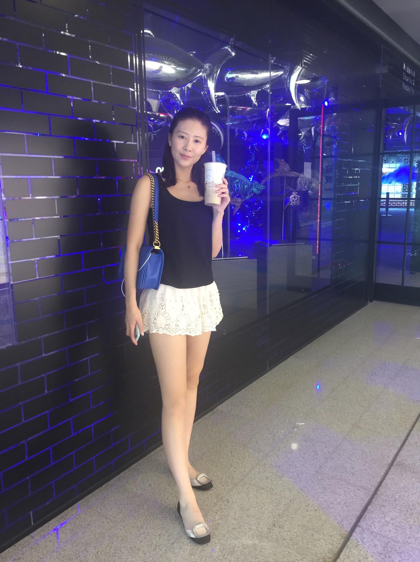 女孩体型不断变大，女孩身体不断变大 