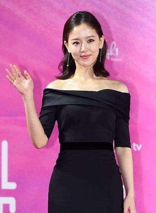 绯闻不断的女星之王