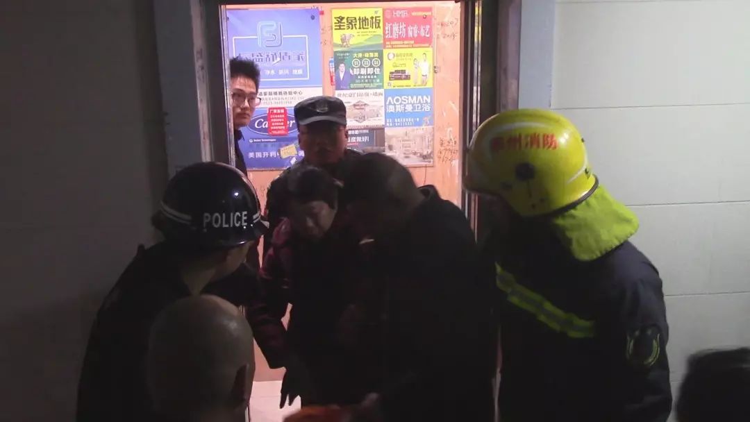 电梯突发事故电梯困人，电梯困人属于重大事件吗? 