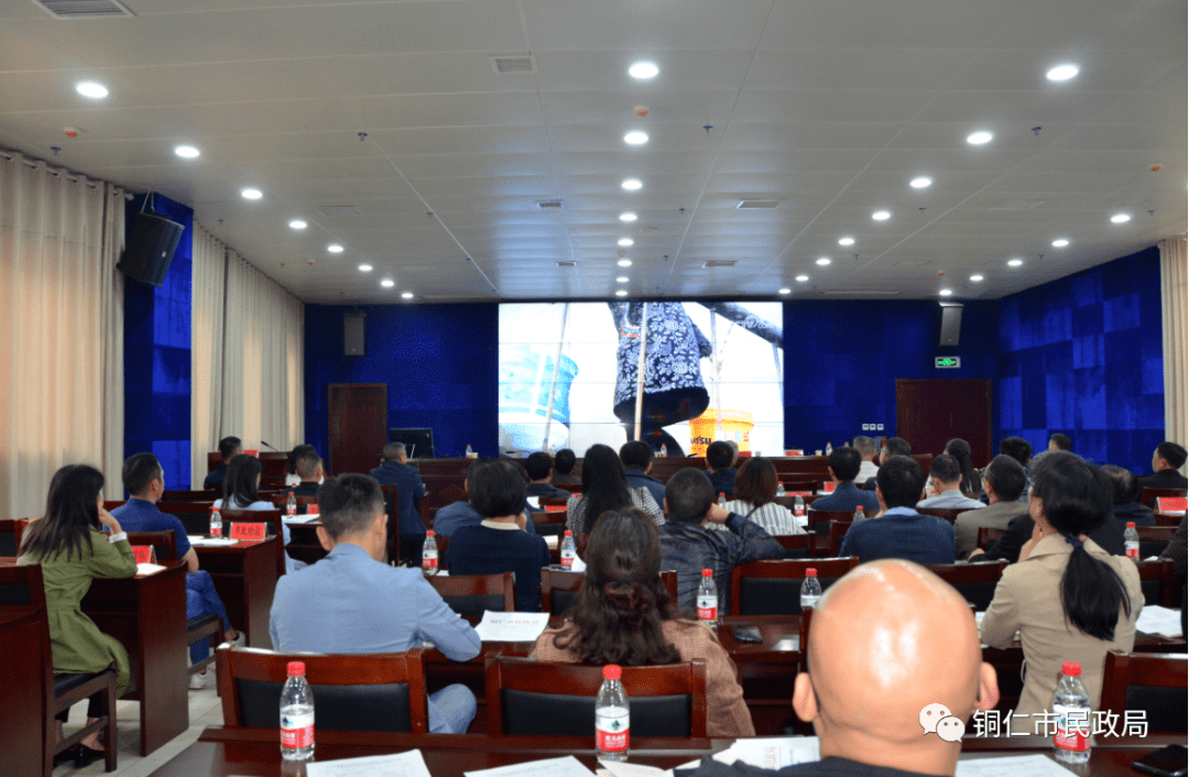 不断增强脱贫，不断提高脱贫攻坚成效要解决好 