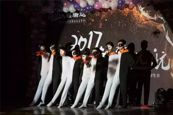 跨年大战独家瞬间，各地精彩瞬间与幕后故事揭秘
