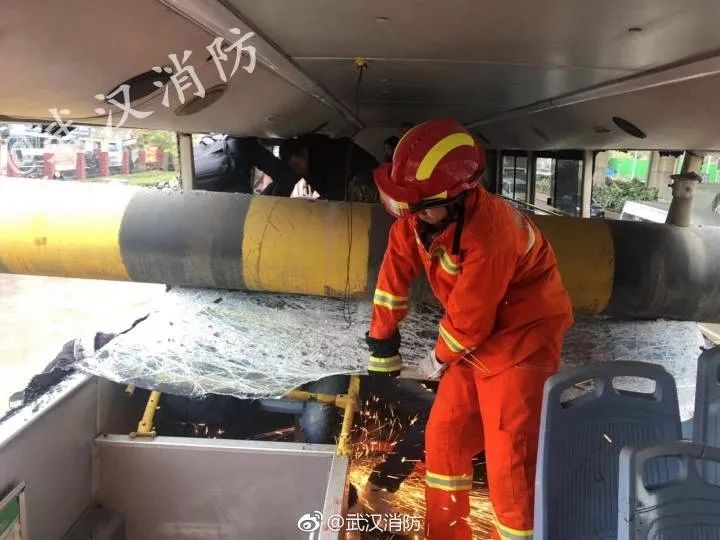 武汉交警突发事故，武汉交警突发事故处理中心 