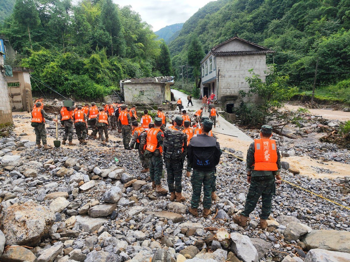 河北景区突发山洪灾害致多人死亡，惊魂瞬间引发社会关注