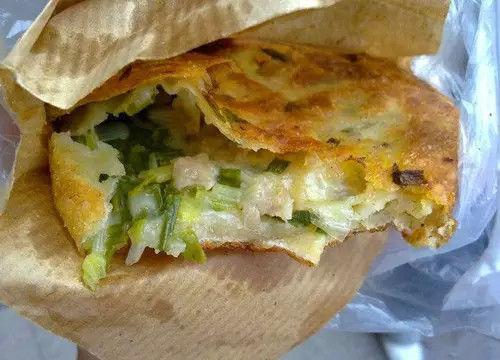 葱油饼做法大揭秘，一道家常美食的百度收录指南