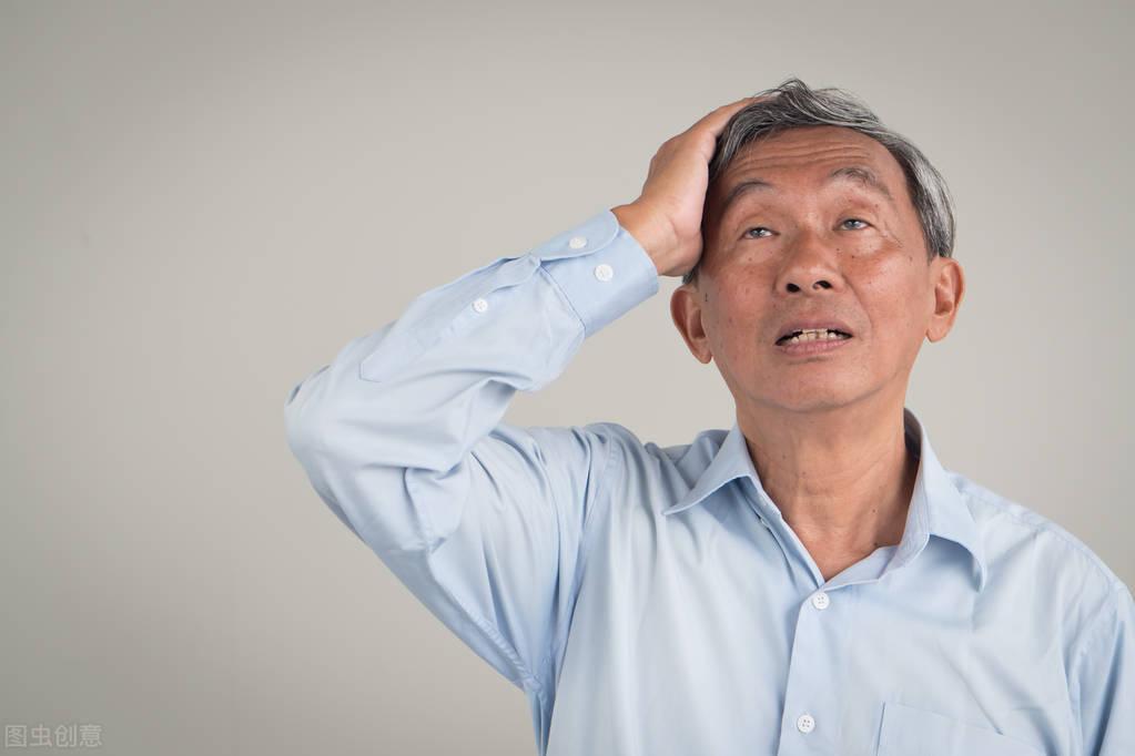 老父突发脑溢血，老人突发性脑溢血 