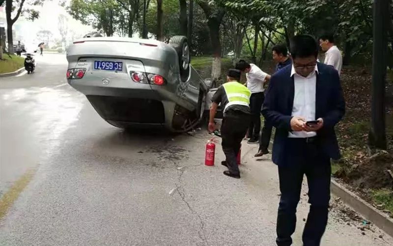 情突发，一线危情突发 