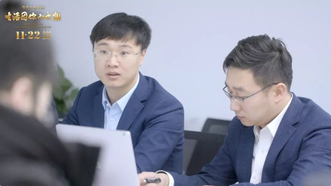 专题采访深度探讨，独特视角展现真实故事