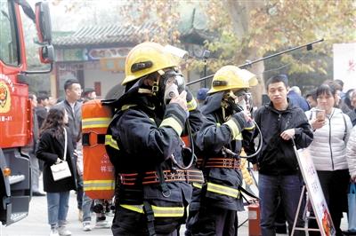 慈溪突发重大火灾事件，紧急救援行动启动