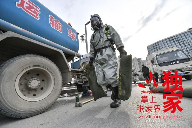 聊城突发车祸事件报道，事故现场及救援情况揭秘