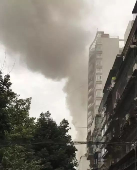 赣州突发山火原因揭秘，深度调查揭秘真相