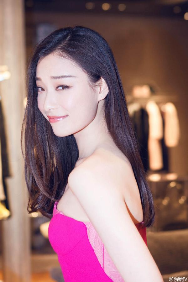 全球顶尖女神排行榜，天才智慧与魅力并存！