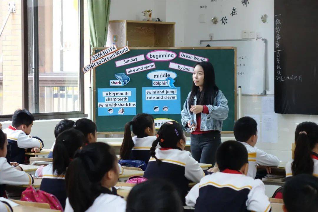 探索异国教育风采，校园专题片国外篇揭秘