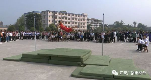 浚县中学前十名学子风采展示，卓越学子聚集地