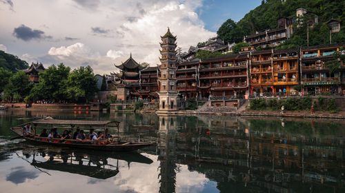 凤凰古城游玩攻略大全，探秘最新旅游热点