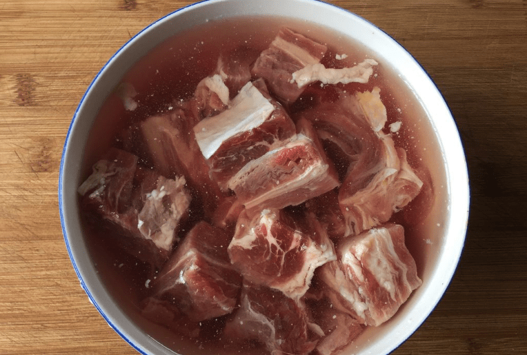 独家炖肉秘诀，美味健康两不误